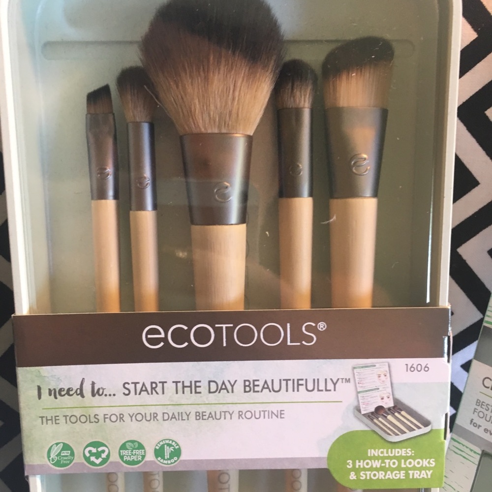 ***sold on mercari**** Set + 3 Look Cards + Storag - Picture 2 of 8